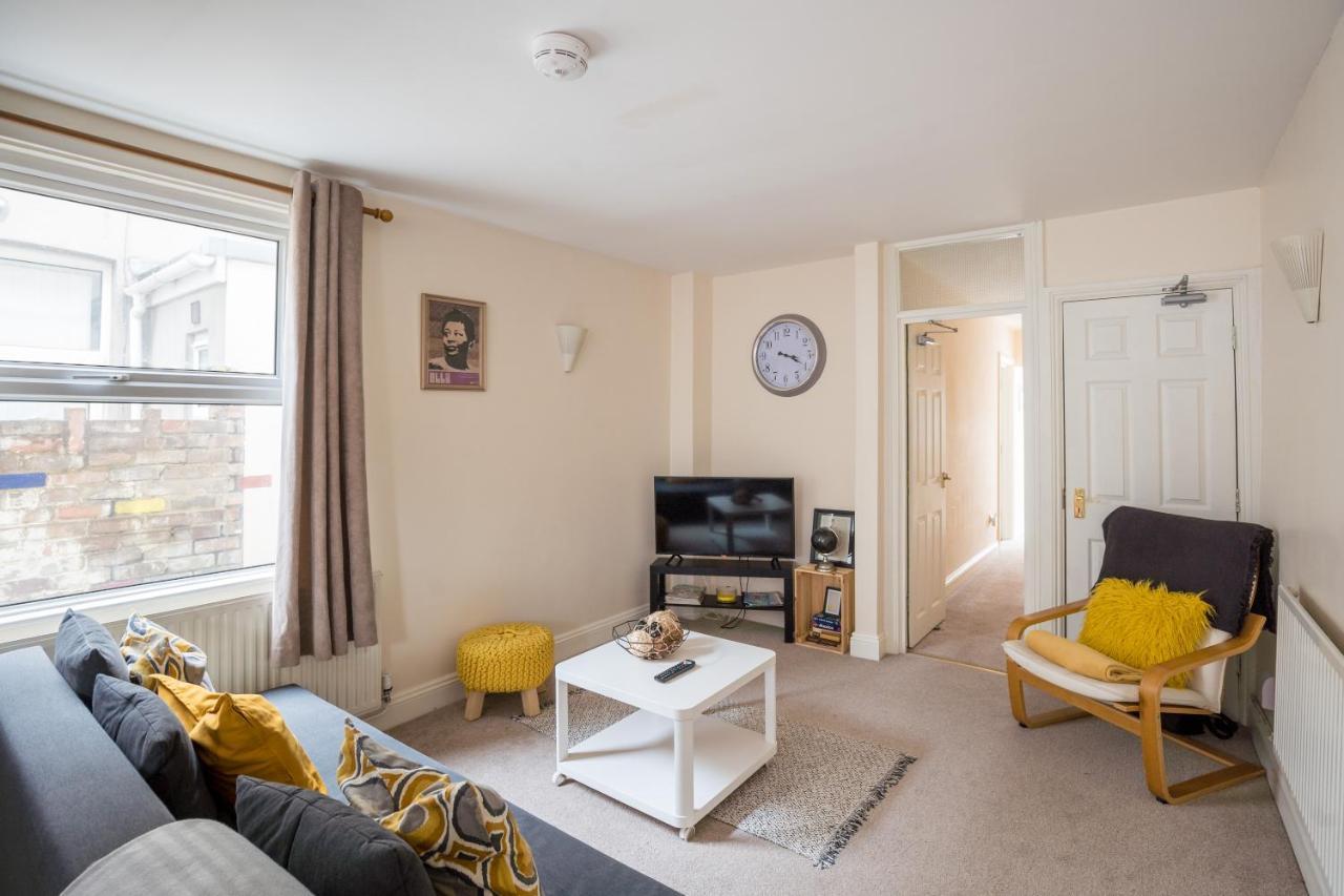 The Ella Fitzgerald - Modern 2 Bedroom Apartment, Super Close To City Centre Cardiff Exteriér fotografie